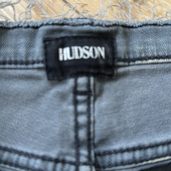 Hudson Tori Slouch Cut Off Shorts - Picture 4 of 11